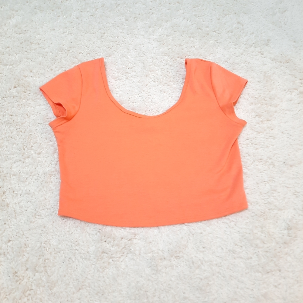 ORANGE SCOUP NECK CROP TOP SIZE L